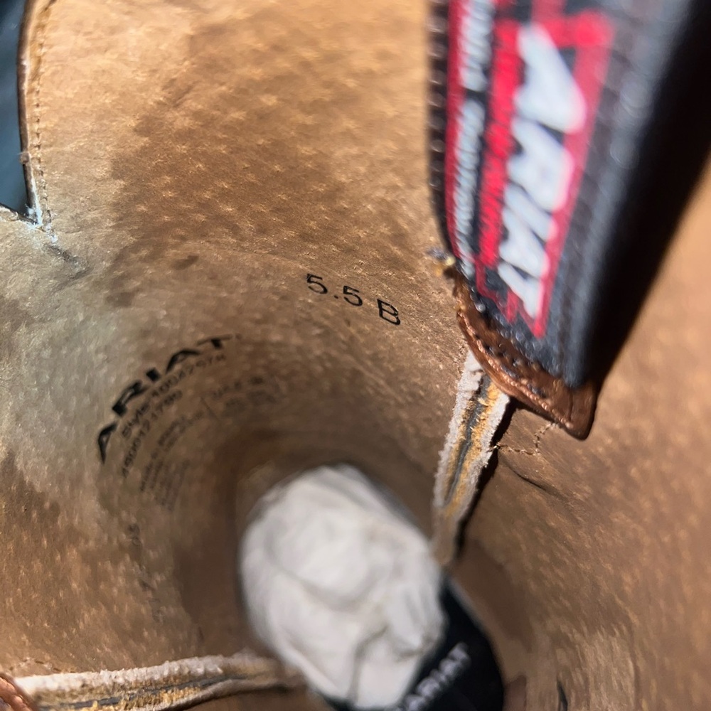 Ariat Brown and Gold Western Boots - Picture 5 of 8
